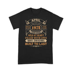 Scotstee Shop - 46th Birthday Gifts 46 Years Old Retro Born In April 1975 Birthday Shirt